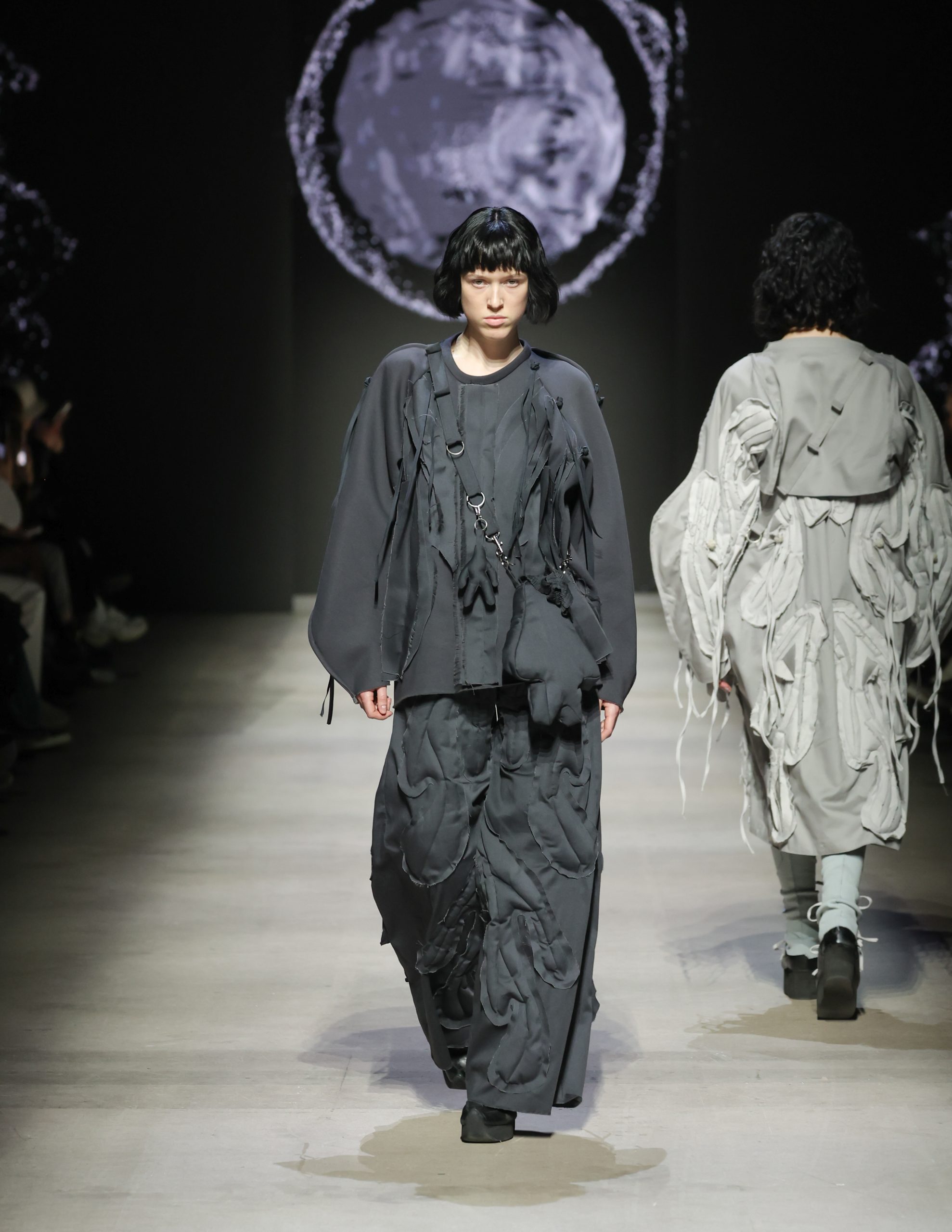 Modni diktati iz svijeta: Od retro šarma do futurističkog minimalizma