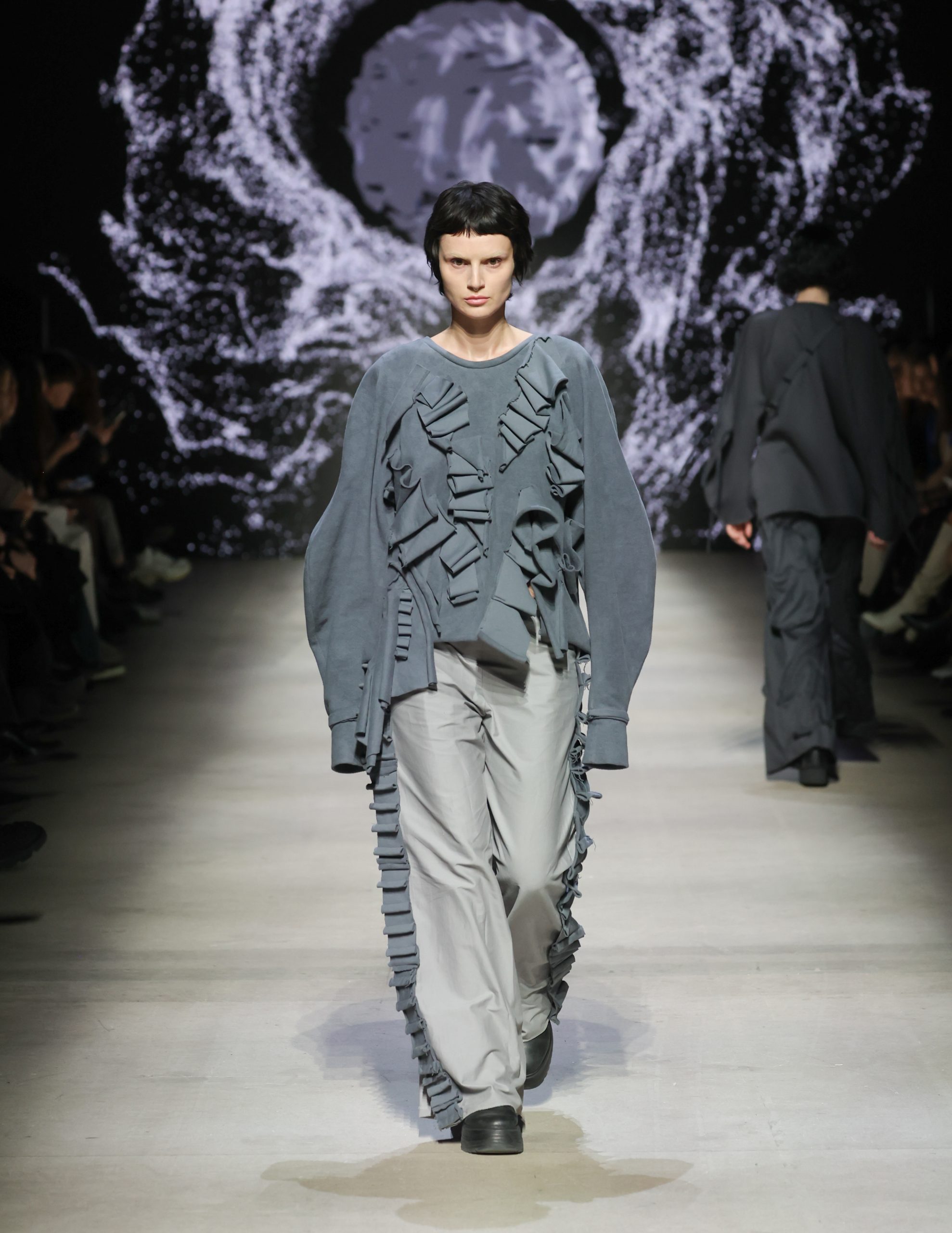 Modni diktati iz svijeta: Od retro šarma do futurističkog minimalizma