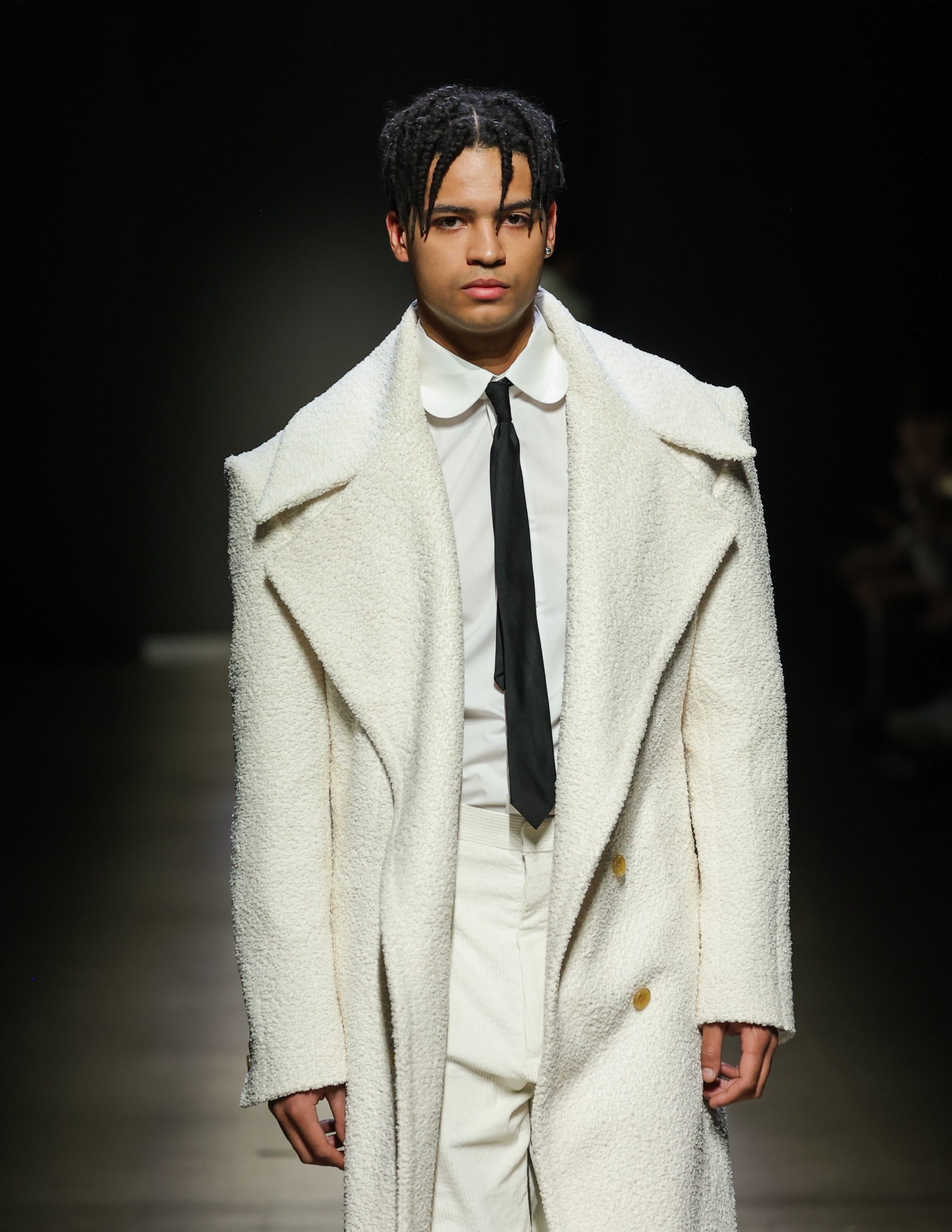 Modni diktati iz svijeta: Od retro šarma do futurističkog minimalizma