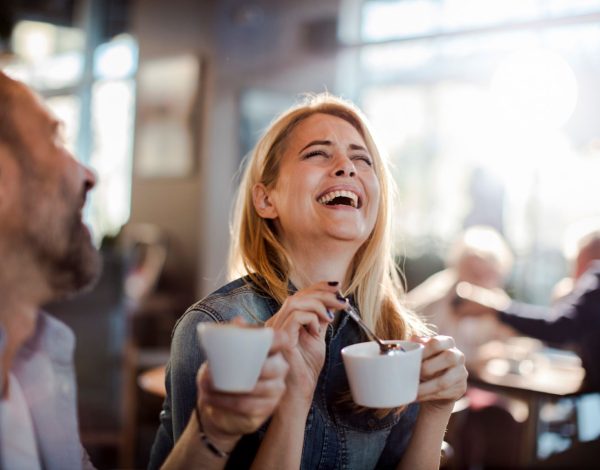 Kako bijele laži mogu učiniti vašu vezu boljom i sretnijom