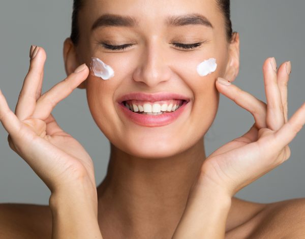 Nova beauty agenda: Pet trendova koji mijenjaju rutinu njege