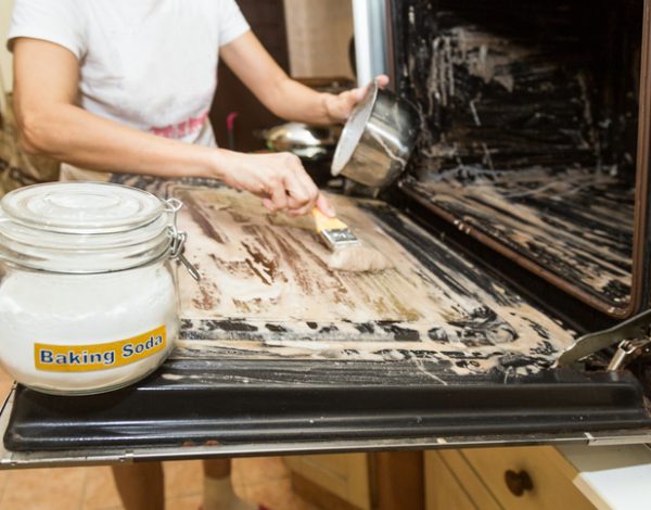 Kako najlakše očistiti rernu: 3 dokazane metode koje zaista djeluju!