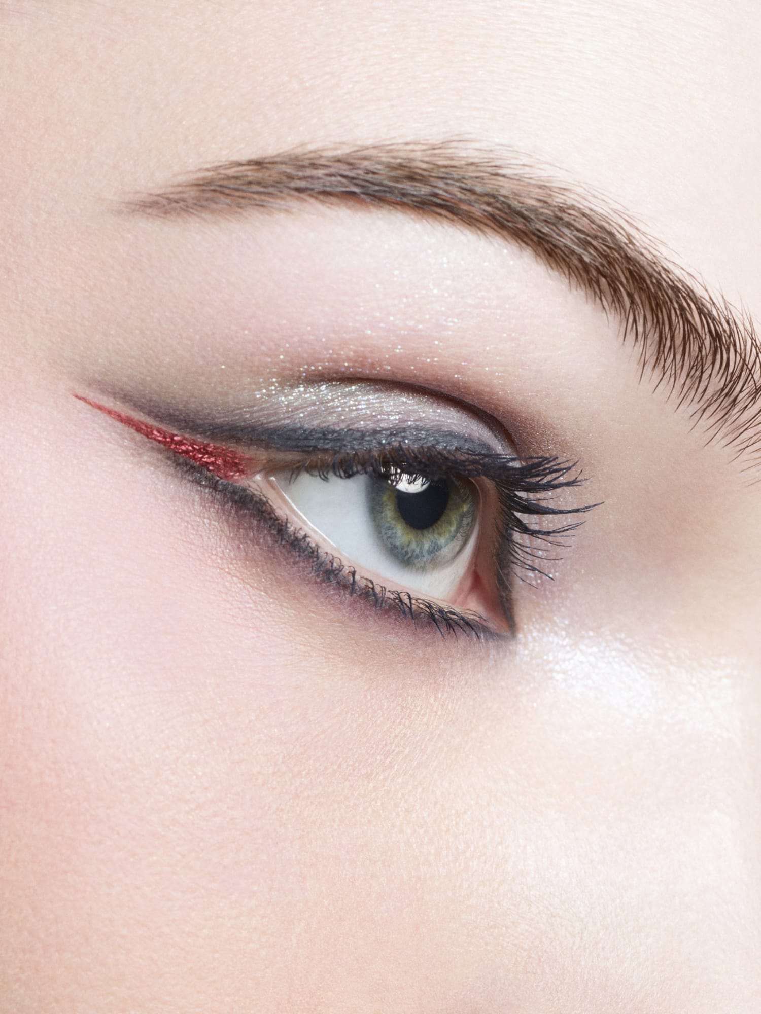 CHANEL praznična kolekcija 2025: Luksuz i elegancija